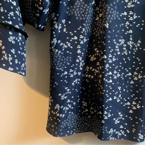 NWT 1. State Blue and White Floral Cold Shoulder High Neck Tiered Blouse XL - Picture 11 of 14